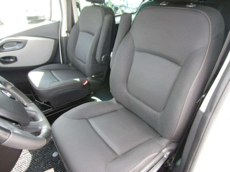 Renault Trafic Combi L1H1 2,7t Expression - Photo 16