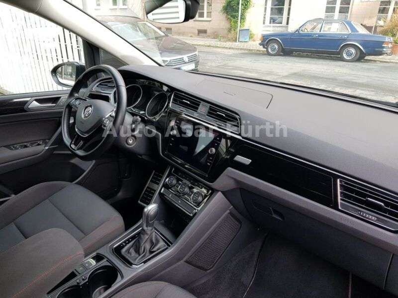 Volkswagen Touran 2.0 TDI Sound/Urano/7-Sitzer/AHK/PDC/LED/ - Photo 12