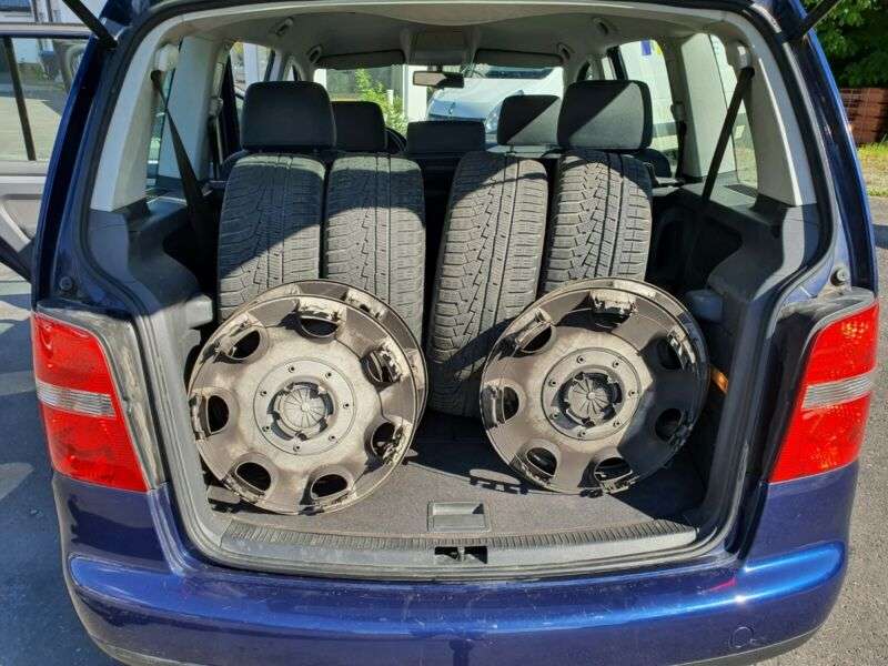 Volkswagen Touran 2.0 TDI DSG Highline - Photo 13