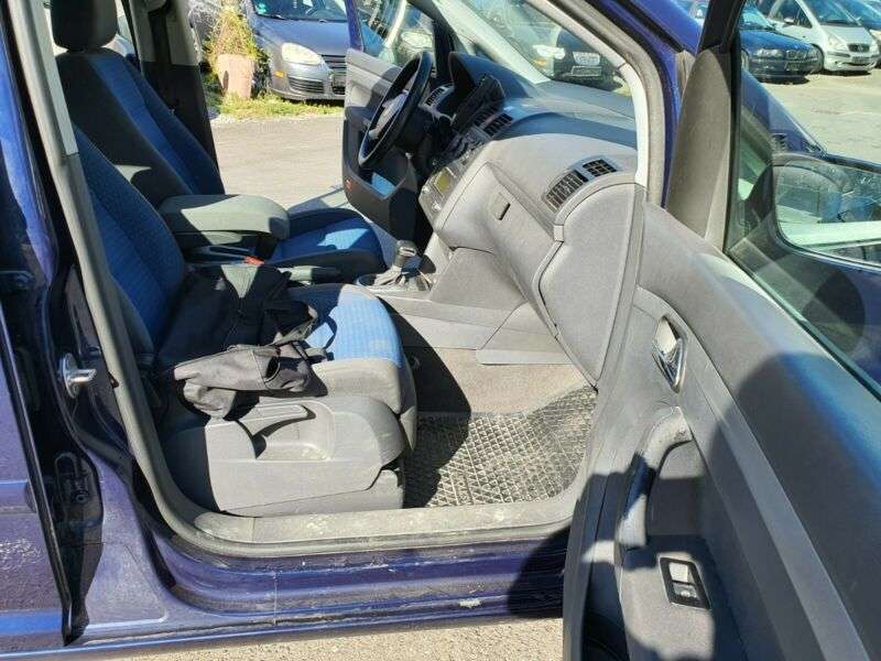 Volkswagen Touran 2.0 TDI DSG Highline - Photo 15
